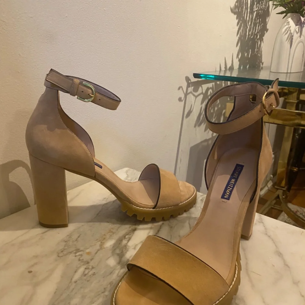 STUART WEITZMAN Winona Sandal OooOoOooo - Picture 4 of 5